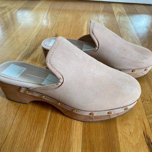 Dolce Vita Closen Clog in Camel Nubuck- size 7